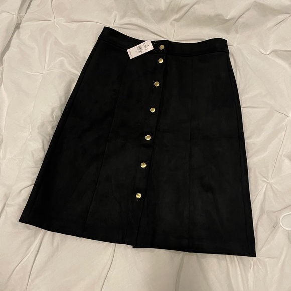 NWT LOFT Black Velvety Mid-Length Pencil Skirt with Gold Buttons - Picture 3 of 5